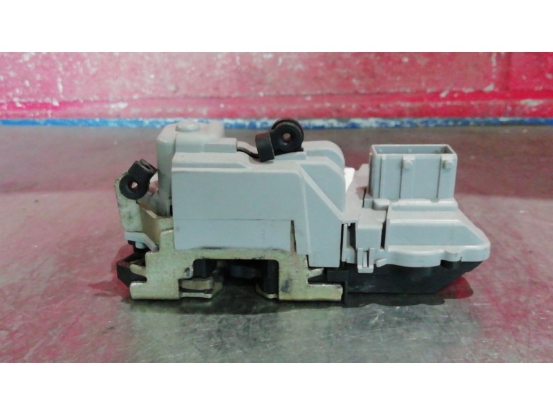 Recambio de cerradura puerta delantera derecha para peugeot 406 berlina (s1/s2) 1.8 cat | ... 1.8 cat | ... referencia OEM IAM  