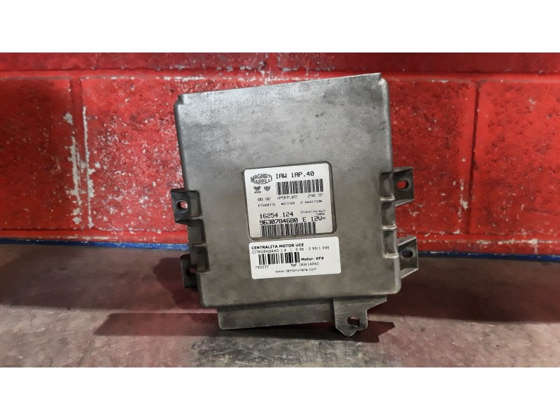 Recambio de centralita motor uce para citroen saxo 1.4 | 0.96 - 0.99 1.4 | 0.96 - 0.99 referencia OEM IAM IAW1AP40 9630784680 