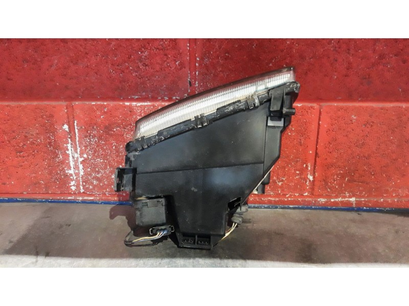 Recambio de faro derecho para audi a4 berlina (b5)  | 0.94 - 0.99  | 0.94 - 0.99 referencia OEM IAM H4  