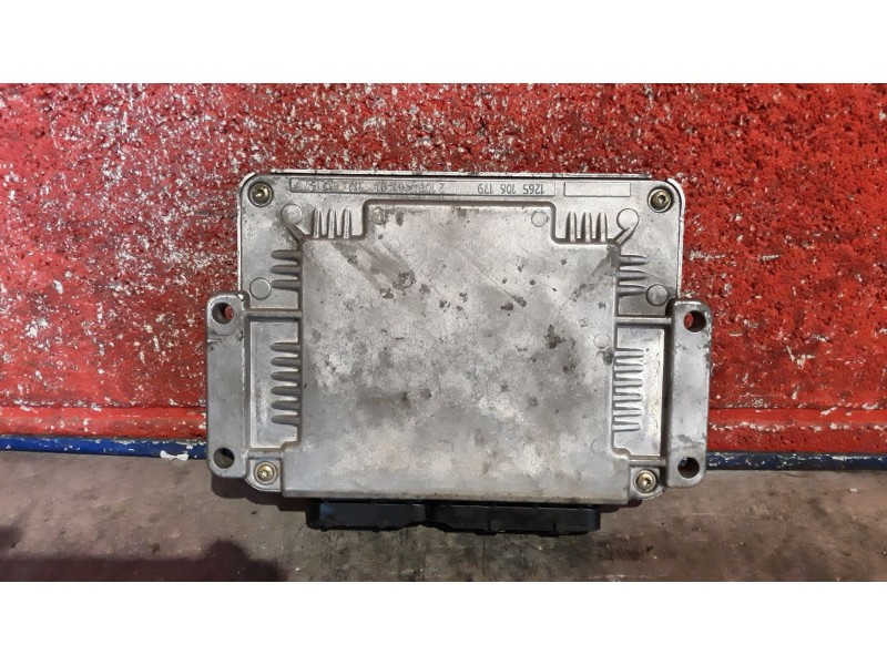 Recambio de centralita motor uce para renault scenic (ja..)  | 0.99 - 0.03  | 0.99 - 0.03 referencia OEM IAM 0281010442 82000493 Recambio de centralita motor uce para renault scenic (ja..)  | 0.99 - 0.03  | 0.99 - 0.03 referencia OEM IAM 0281010442 82000493