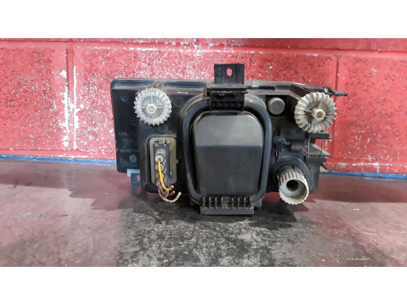 Recambio de faro derecho para seat cordoba berlina (6k2) clx | 02.93 - ... clx | 02.93 - ... referencia OEM IAM   