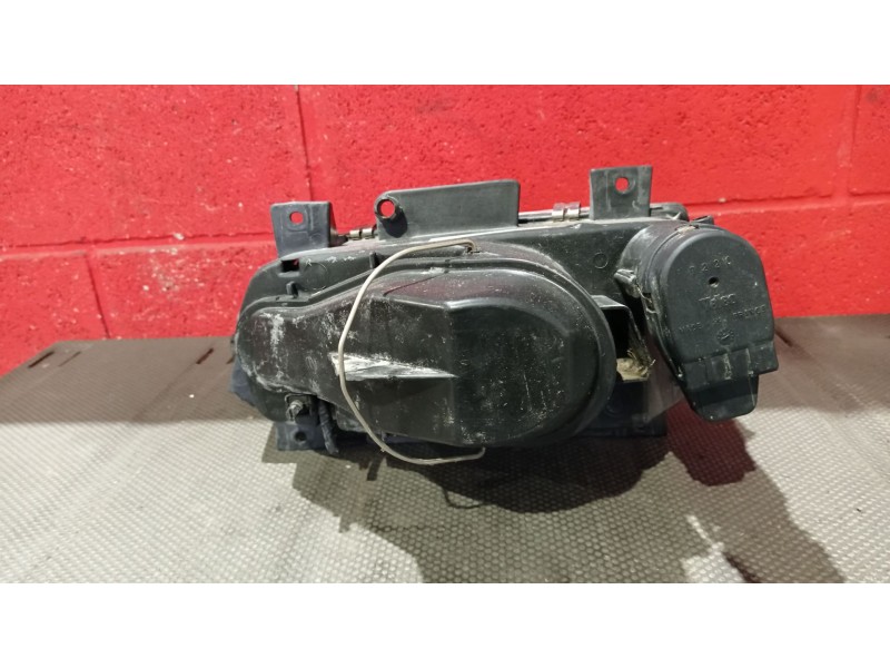 Recambio de faro derecho para peugeot 405 405 gr 1.9 referencia OEM IAM    Recambio de faro derecho para peugeot 405 405 gr 1.9 referencia OEM IAM