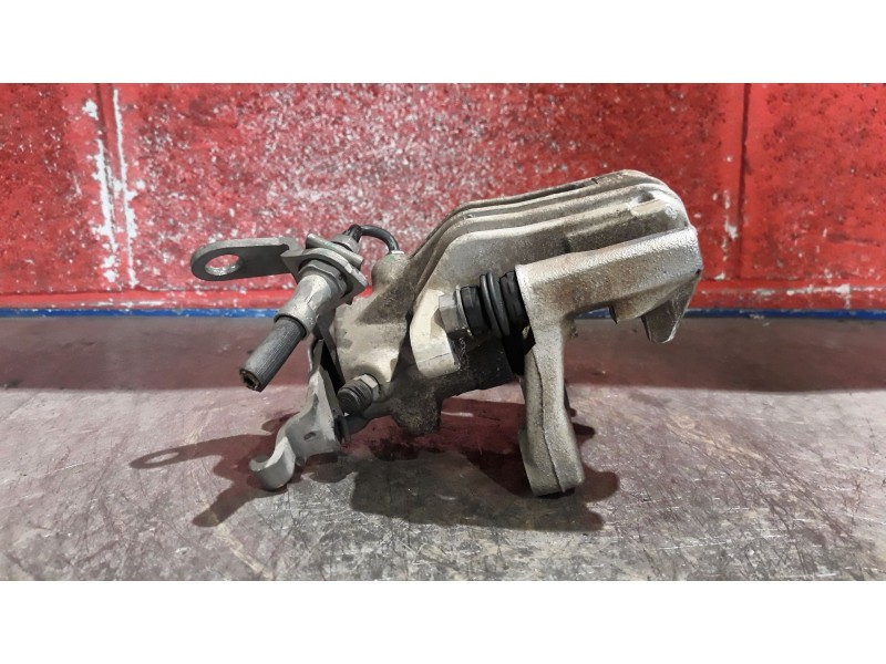 Recambio de pinza freno tras. derecha para volkswagen scirocco 1.4 tsi 122 referencia OEM IAM    Recambio de pinza freno tras. derecha para volkswagen scirocco 1.4 tsi 122 referencia OEM IAM