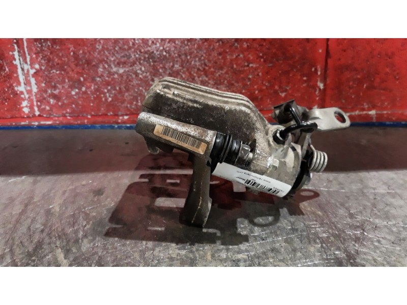 Recambio de pinza freno tras. derecha para volkswagen scirocco 1.4 tsi 122 referencia OEM IAM    Recambio de pinza freno tras. derecha para volkswagen scirocco 1.4 tsi 122 referencia OEM IAM