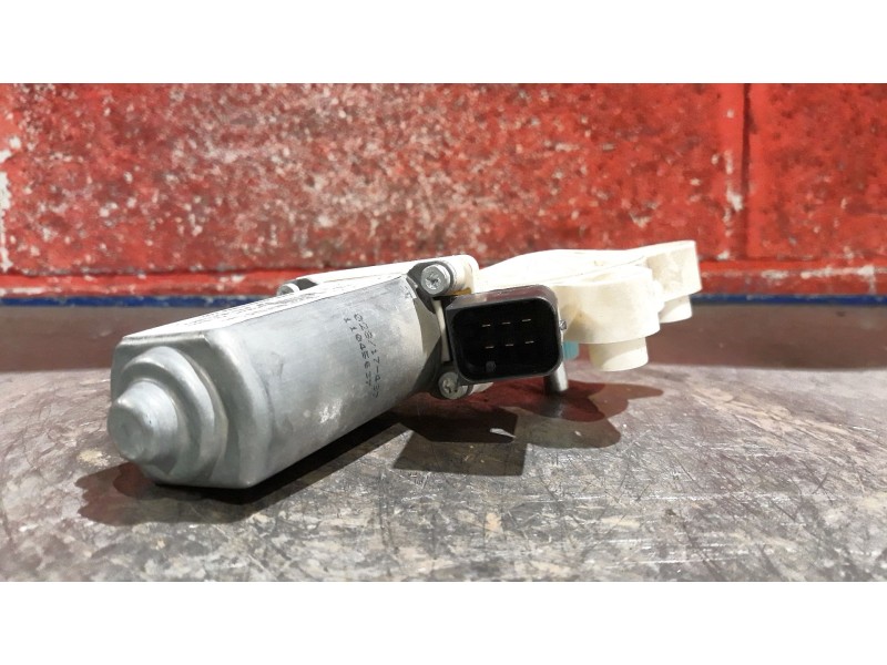 Recambio de motor elevalu. delantero izquierdo para mercedes clase c (w203) berlina 180 compressor (203.046) | 03.02 - 12.06 180 Recambio de motor elevalu. delantero izquierdo para mercedes clase c (w203) berlina 180 compressor (203.046) | 03.02 - 12.06 180