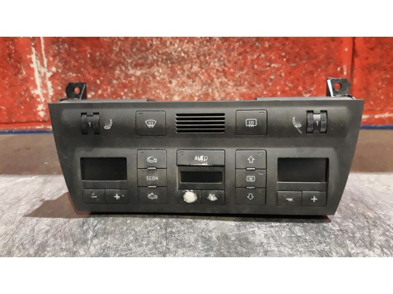 Recambio de mando climatizador para audi a6 2.5 tdi referencia OEM IAM 4B0820043AD 5HB00760453  Recambio de mando climatizador para audi a6 2.5 tdi referencia OEM IAM 4B0820043AD 5HB00760453