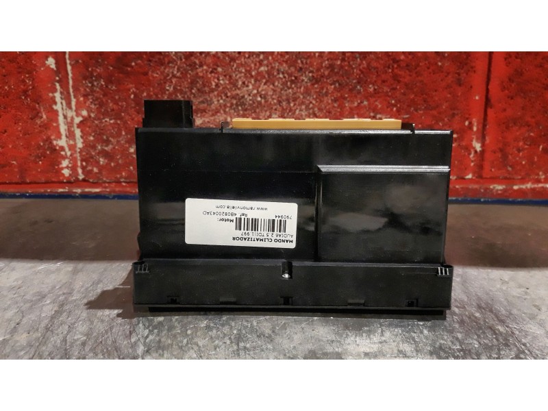 Recambio de mando climatizador para audi a6 2.5 tdi referencia OEM IAM 4B0820043AD 5HB00760453  Recambio de mando climatizador para audi a6 2.5 tdi referencia OEM IAM 4B0820043AD 5HB00760453