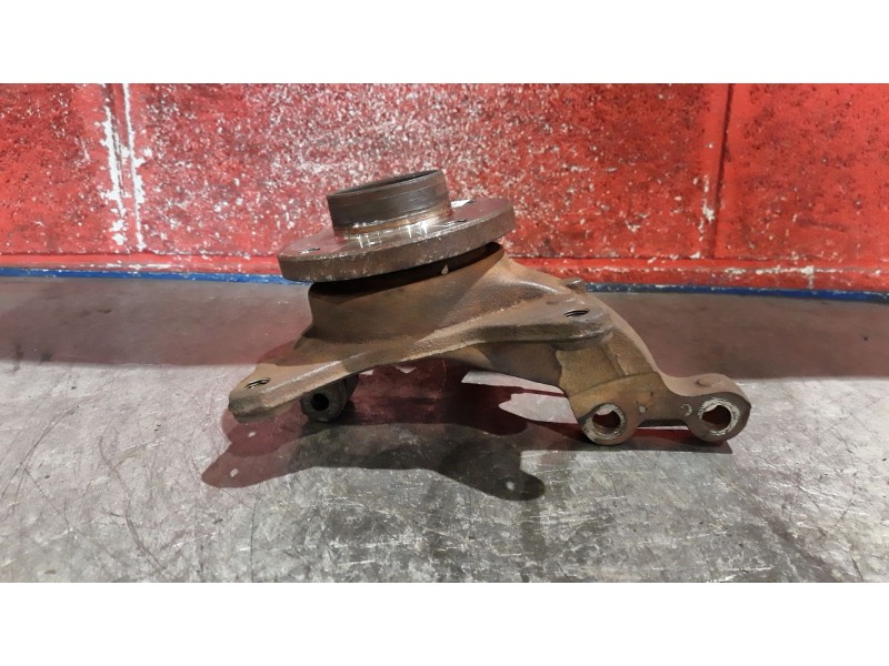 Recambio de mangueta delantero derecha para renault megane classic alize 1.9d referencia OEM IAM   