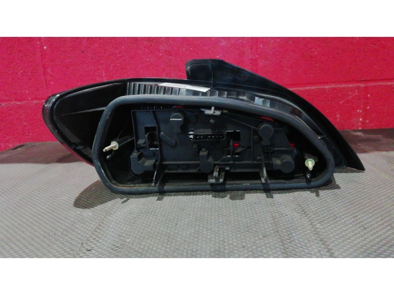Recambio de piloto trasero derecho para peugeot 406 berlina (s1/s2) 1.8 cat | ... 1.8 cat | ... referencia OEM IAM   