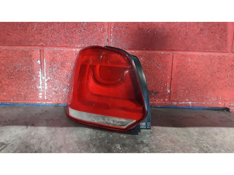 Recambio de piloto trasero izquierdo para volkswagen polo (6r1)  | 0.09 - ...  | 0.09 - ... referencia OEM IAM    Recambio de piloto trasero izquierdo para volkswagen polo (6r1)  | 0.09 - ...  | 0.09 - ... referencia OEM IAM