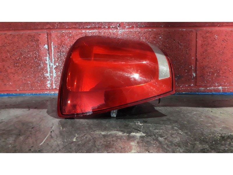 Recambio de piloto trasero izquierdo para volkswagen polo (6r1)  | 0.09 - ...  | 0.09 - ... referencia OEM IAM    Recambio de piloto trasero izquierdo para volkswagen polo (6r1)  | 0.09 - ...  | 0.09 - ... referencia OEM IAM