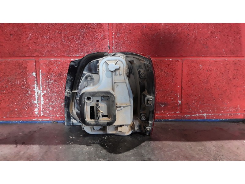 Recambio de piloto trasero izquierdo para volkswagen polo (6r1)  | 0.09 - ...  | 0.09 - ... referencia OEM IAM    Recambio de piloto trasero izquierdo para volkswagen polo (6r1)  | 0.09 - ...  | 0.09 - ... referencia OEM IAM