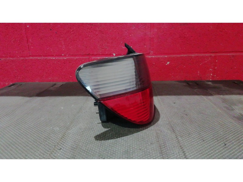 Recambio de piloto trasero izquierdo para peugeot 406 berlina (s1/s2) 1.8 cat | ... 1.8 cat | ... referencia OEM IAM   