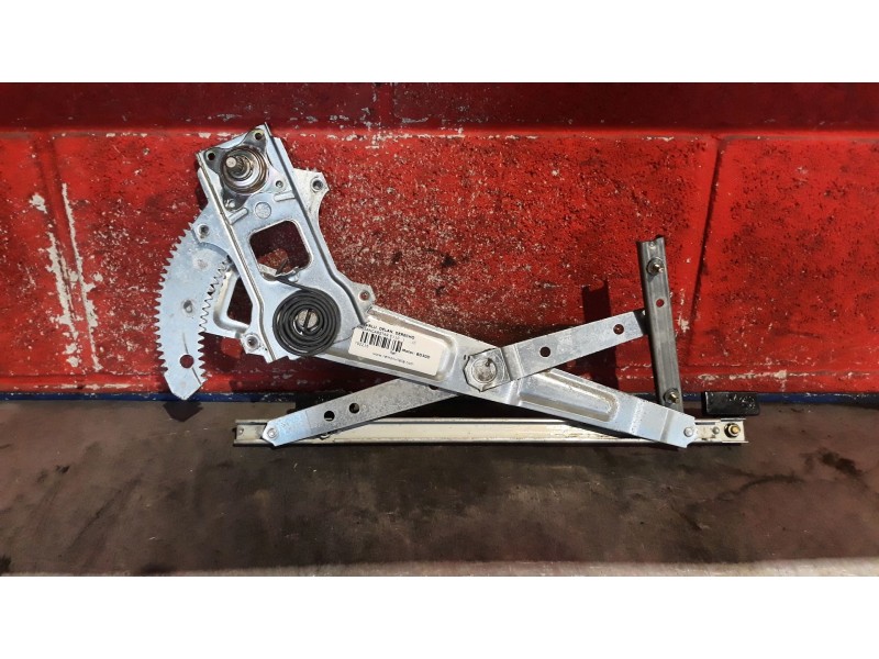 Recambio de elevalu. delan. derecho para nissan cabstar e110 | ... e110 | ... referencia OEM IAM    Recambio de elevalu. delan. derecho para nissan cabstar e110 | ... e110 | ... referencia OEM IAM