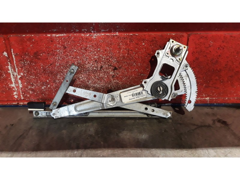 Recambio de elevalu. delan. izquierdo para nissan cabstar e110 | ... e110 | ... referencia OEM IAM    Recambio de elevalu. delan. izquierdo para nissan cabstar e110 | ... e110 | ... referencia OEM IAM