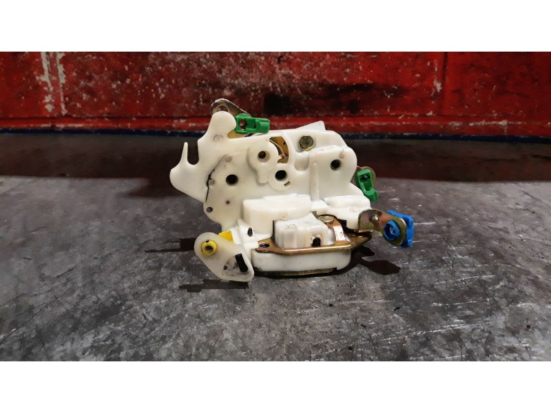 Recambio de cerra. puer. delantero izquierda para nissan cabstar e110 | ... e110 | ... referencia OEM IAM    Recambio de cerra. puer. delantero izquierda para nissan cabstar e110 | ... e110 | ... referencia OEM IAM