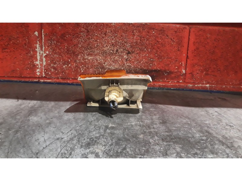 Recambio de piloto delan. derecho para volkswagen transporter trans kombi 9 2.4 syncr referencia OEM IAM    Recambio de piloto delan. derecho para volkswagen transporter trans kombi 9 2.4 syncr referencia OEM IAM