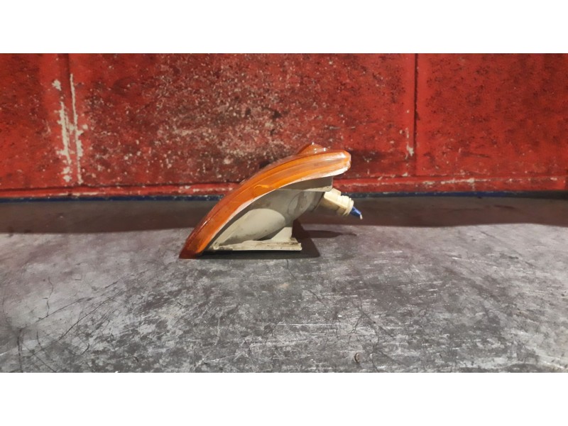 Recambio de piloto delan. izquierdo para volkswagen transporter trans kombi 9 2.4 syncr referencia OEM IAM    Recambio de piloto delan. izquierdo para volkswagen transporter trans kombi 9 2.4 syncr referencia OEM IAM