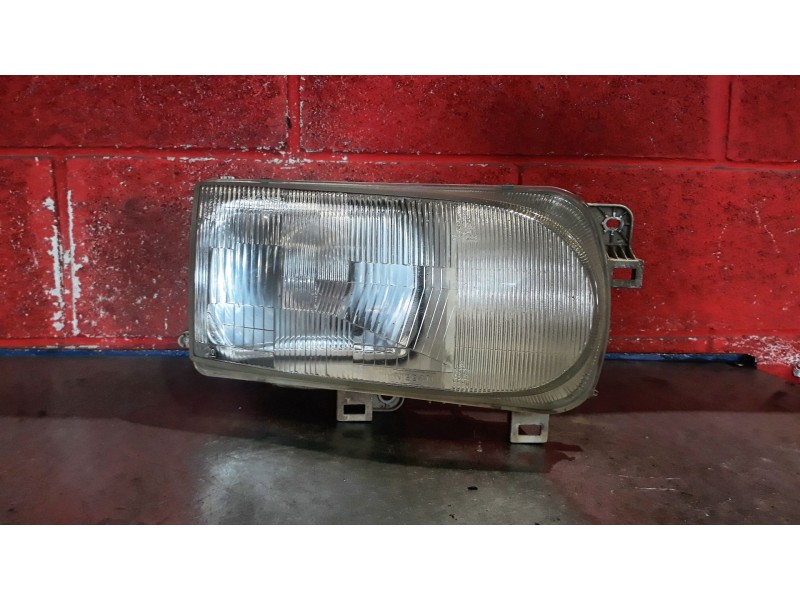 Recambio de faro derecho para nissan vanette cargo referencia OEM IAM    Recambio de faro derecho para nissan vanette cargo referencia OEM IAM