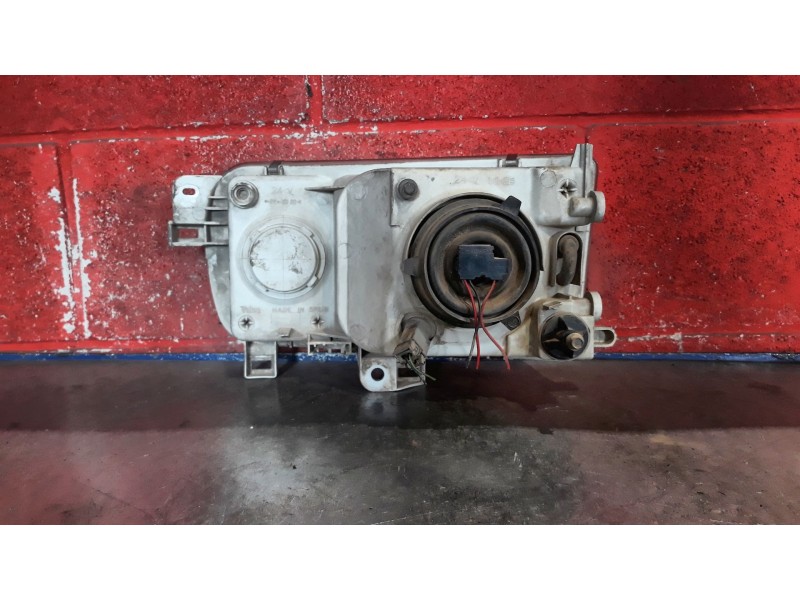 Recambio de faro derecho para nissan vanette cargo referencia OEM IAM    Recambio de faro derecho para nissan vanette cargo referencia OEM IAM