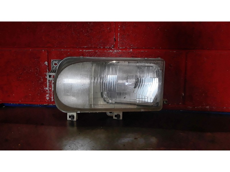 Recambio de faro izquierdo para nissan vanette cargo referencia OEM IAM    Recambio de faro izquierdo para nissan vanette cargo referencia OEM IAM
