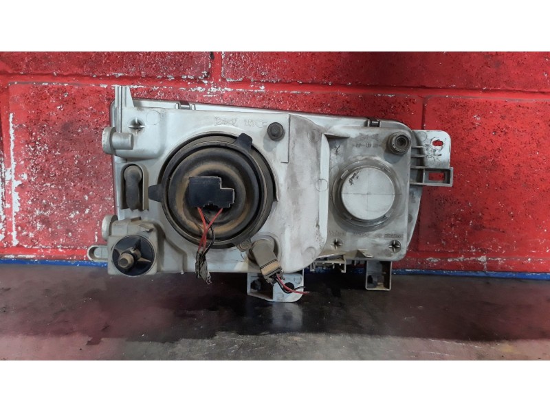 Recambio de faro izquierdo para nissan vanette cargo referencia OEM IAM    Recambio de faro izquierdo para nissan vanette cargo referencia OEM IAM