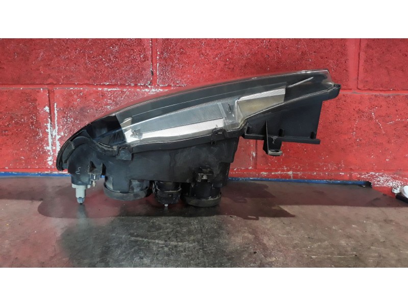 Recambio de faro derecho para nissan primera referencia OEM IAM    Recambio de faro derecho para nissan primera referencia OEM IAM