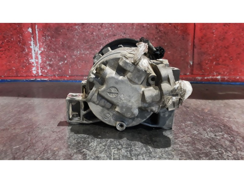 Recambio de compresor aire acondicionado para nissan primera referencia OEM IAM 926009F500   Recambio de compresor aire acondicionado para nissan primera referencia OEM IAM 926009F500