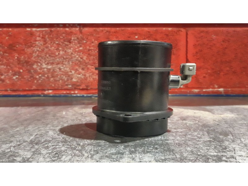 Recambio de caudalimetro para renault clio iii authentique | 01.07 - 12.10 authentique | 01.07 - 12.10 referencia OEM IAM 820045