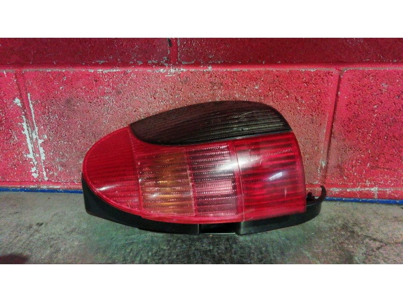 Recambio de piloto trasero derecho para peugeot 306 break  | 0.79 - 0.03  | 0.79 - 0.03 referencia OEM IAM   