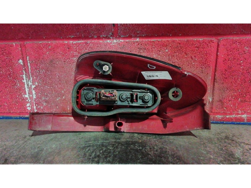 Recambio de piloto trasero derecho para peugeot 306 break  | 0.79 - 0.03  | 0.79 - 0.03 referencia OEM IAM   