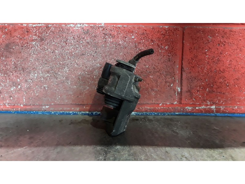 Recambio de pinza freno delantera derecha para peugeot 106 (s2) 1.1 | 0.96 - 0.04 1.1 | 0.96 - 0.04 referencia OEM IAM    Recambio de pinza freno delantera derecha para peugeot 106 (s2) 1.1 | 0.96 - 0.04 1.1 | 0.96 - 0.04 referencia OEM IAM