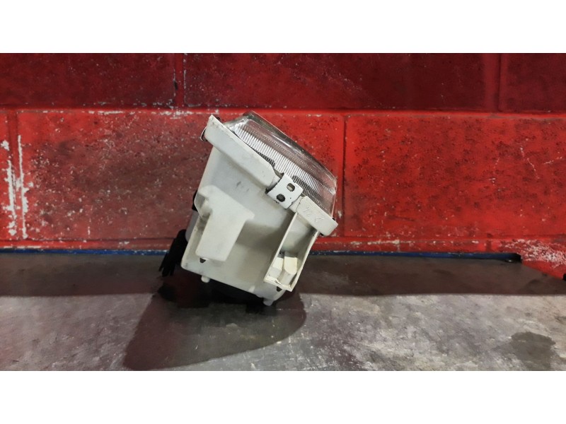 Recambio de faro derecho para volvo v40 familiar 1.8i | 10.98 - 12.00 1.8i | 10.98 - 12.00 referencia OEM IAM   
