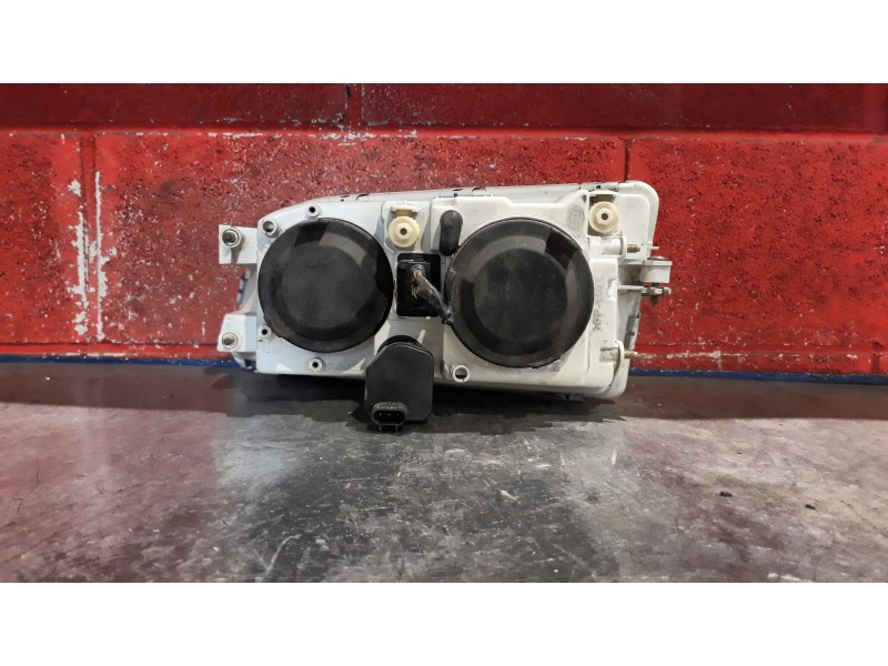 Recambio de faro derecho para volvo v40 familiar 1.8i | 10.98 - 12.00 1.8i | 10.98 - 12.00 referencia OEM IAM   
