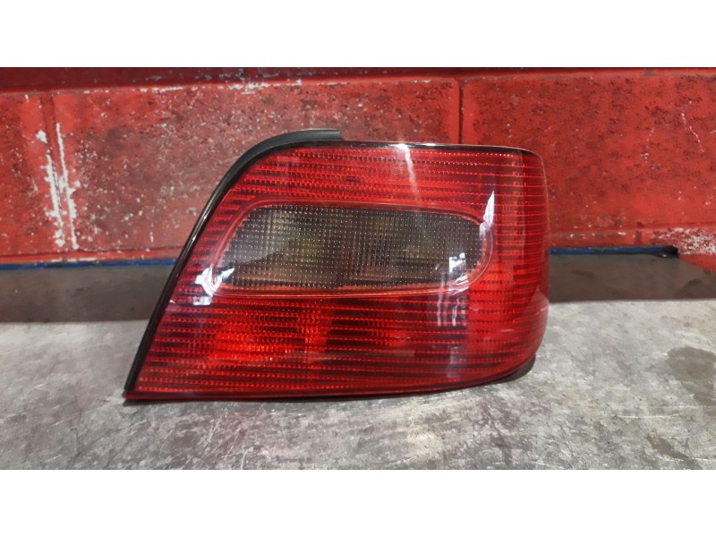 Recambio de piloto trasero derecho para citroen xsara coupe 1.6 tonic referencia OEM IAM   