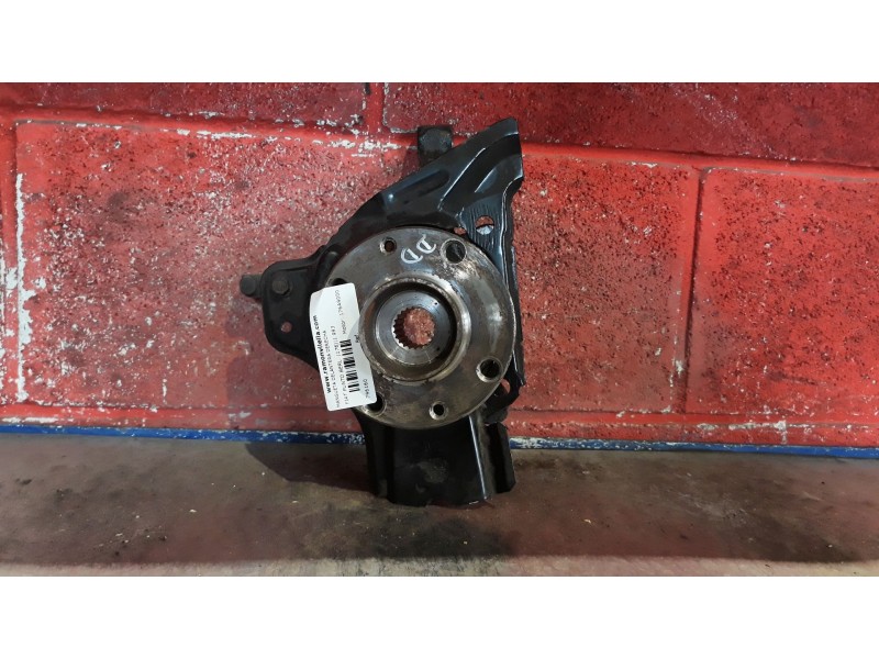 Recambio de mangueta delantera derecha para fiat punto berl. (176) 1.6 cat referencia OEM IAM    Recambio de mangueta delantera derecha para fiat punto berl. (176) 1.6 cat referencia OEM IAM