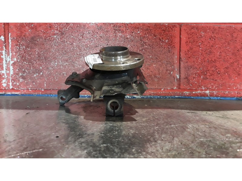 Recambio de mangueta delantera derecha para fiat punto berl. (176) 1.6 cat referencia OEM IAM    Recambio de mangueta delantera derecha para fiat punto berl. (176) 1.6 cat referencia OEM IAM