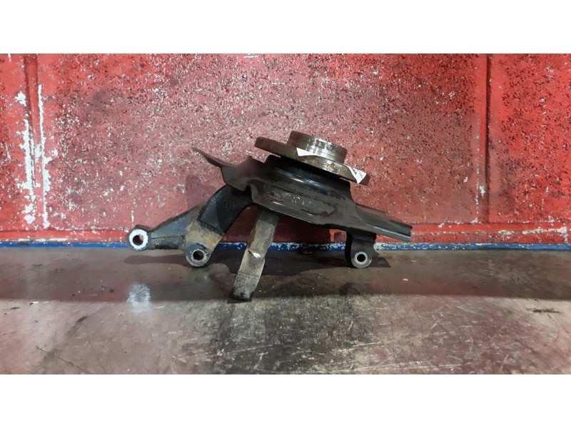 Recambio de mangueta delantera derecha para fiat punto berl. (176) 1.6 cat referencia OEM IAM    Recambio de mangueta delantera derecha para fiat punto berl. (176) 1.6 cat referencia OEM IAM