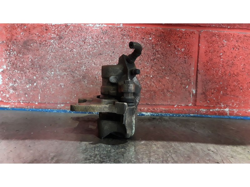 Recambio de pinza freno delantera derecha para fiat punto berl. (176) 1.6 cat referencia OEM IAM    Recambio de pinza freno delantera derecha para fiat punto berl. (176) 1.6 cat referencia OEM IAM