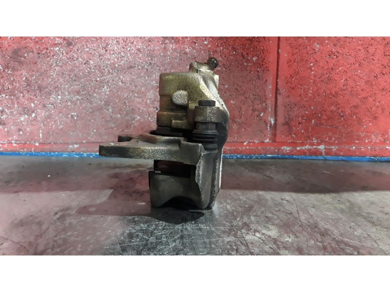 Recambio de pinza freno delantera izquierda para fiat punto berl. (176) 1.6 cat referencia OEM IAM    Recambio de pinza freno delantera izquierda para fiat punto berl. (176) 1.6 cat referencia OEM IAM