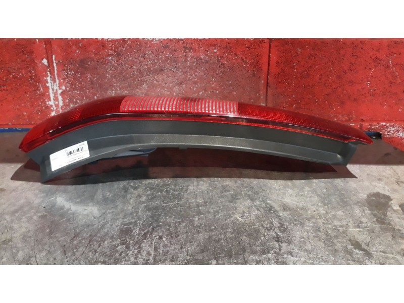 Recambio de piloto trasero izquierdo para fiat punto berl. (176) 1.6 cat referencia OEM IAM   