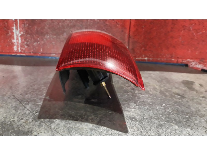 Recambio de piloto trasero izquierdo para fiat punto berl. (176) 1.6 cat referencia OEM IAM   