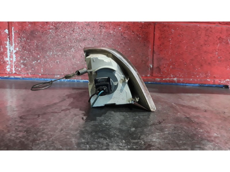 Recambio de piloto delantero derecho para fiat punto berl. (176) 1.6 cat referencia OEM IAM    Recambio de piloto delantero derecho para fiat punto berl. (176) 1.6 cat referencia OEM IAM