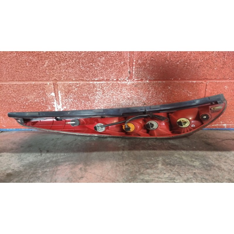 Recambio de piloto trasero derecho para ford mondeo turnier (ge) ghia | 09.00 - 12.02 ghia | 09.00 - 12.02 referencia OEM IAM   