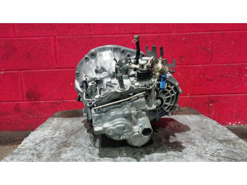 Recambio de caja cambios para renault megane ii sedán (lm0/1_) 1.9 dci referencia OEM IAM ND0001  