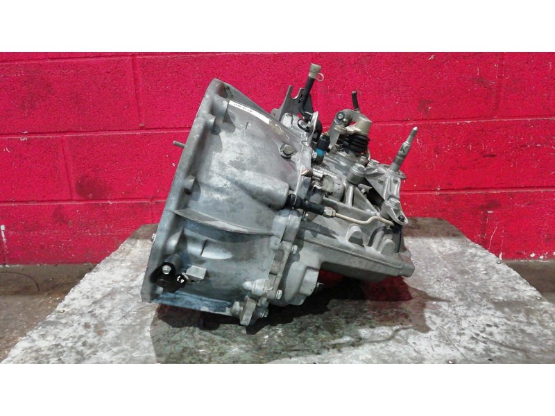 Recambio de caja cambios para renault megane ii sedán (lm0/1_) 1.9 dci referencia OEM IAM ND0001  