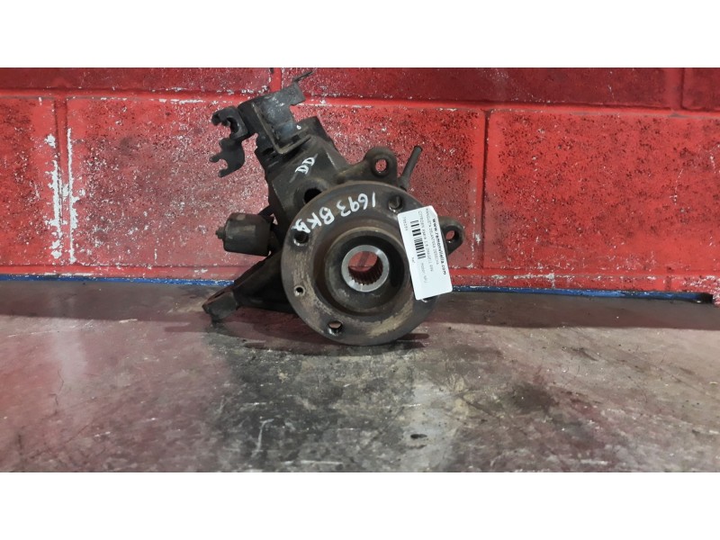 Recambio de mangueta delantera derecha para citroen xsara 1.6 image referencia OEM IAM   