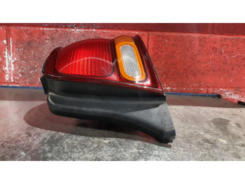 Recambio de piloto trasero derecho para chrysler stratus berlina (ja) 2.0 16v cat | 0.94 - 0.01 2.0 16v cat | 0.94 - 0.01 refere
