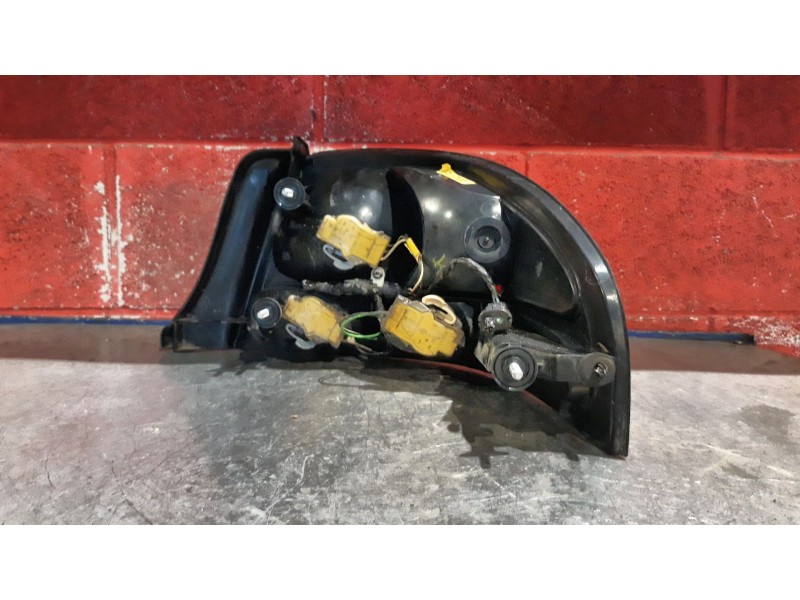 Recambio de piloto trasero izquierdo para chrysler stratus berlina (ja) 2.0 16v cat | 0.94 - 0.01 2.0 16v cat | 0.94 - 0.01 refe