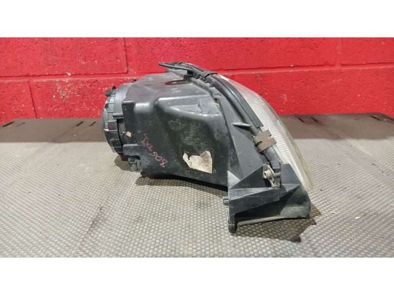 Recambio de faro derecho para peugeot 306 referencia OEM IAM    Recambio de faro derecho para peugeot 306 referencia OEM IAM